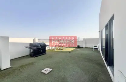 شقة - 2 غرف نوم - 2 حمامات للايجار في الجنبية - المحافظة الشمالية