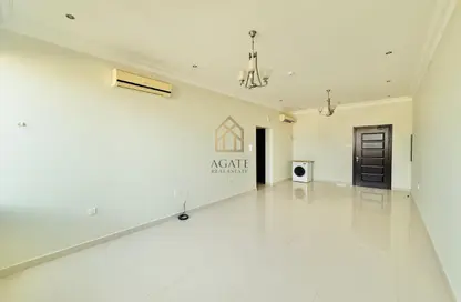 Apartment - 2 Bedrooms - 2 Bathrooms for rent in Galali - Muharraq Governorate