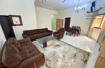 Apartment - 2 Bedrooms - 2 Bathrooms for rent in Mahooz - Manama - Capital Governorate