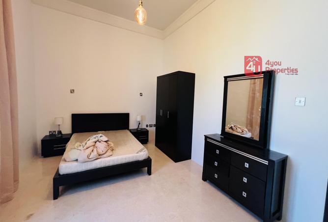 965072 - Property Image 2