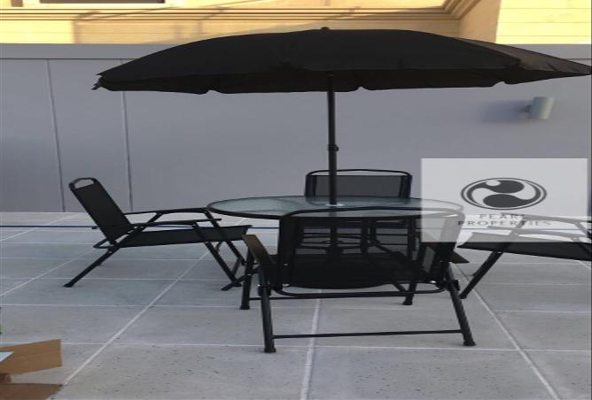 956253 - Property Image 3