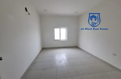 Office Space - Studio - 3 Bathrooms for rent in Galali - Muharraq Governorate