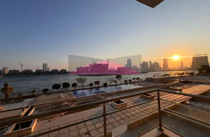 Apartment - 2 Bedrooms - 3 Bathrooms for rent in Reef Island - Capital Governorate