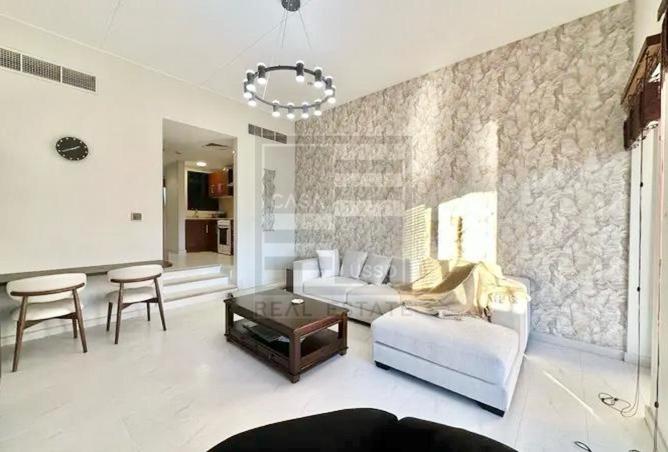 984096 - Property Image 2