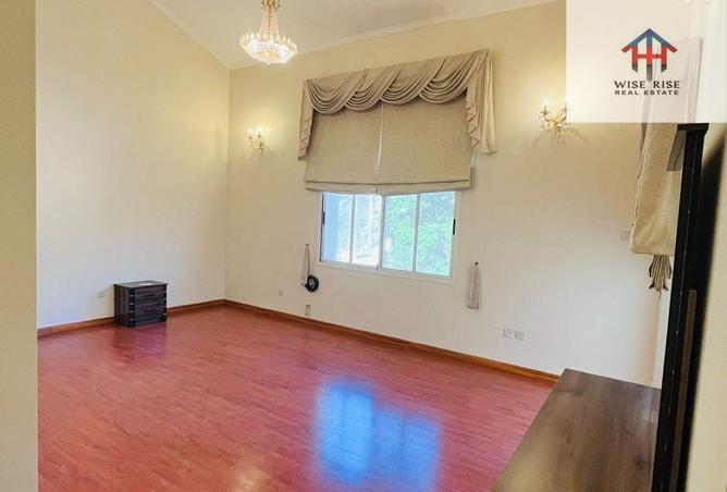 965617 - Property Image 3