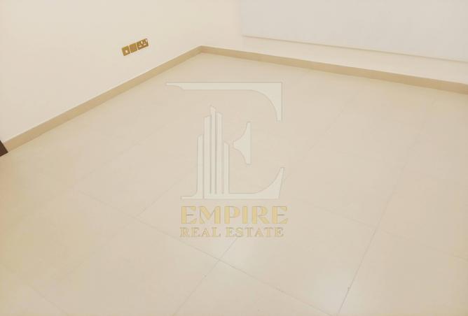 978389 - Property Image 3