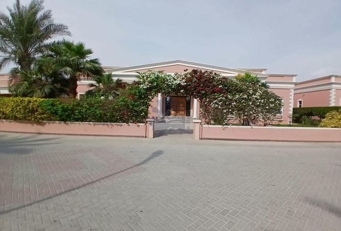 898270 - Property Image 2