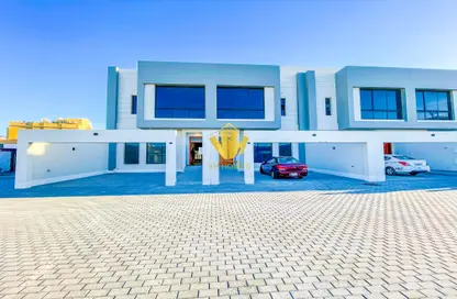Villa - 3 Bedrooms - 5 Bathrooms for rent in Salmaniya - Manama - Capital Governorate