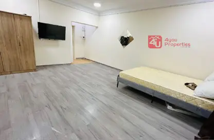 Apartment - Studio - 1 Bathroom for rent in Zinj - Manama - Capital Governorate