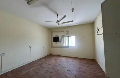 سكن الموظفين - استوديو - 6 حمامات للايجار في راس زوييد - المحافظة الجنوبية