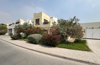 فيلا - 3 غرف نوم - 3 حمامات للايجار في الرفاع فيوز - الرفاع - المحافظة الجنوبية