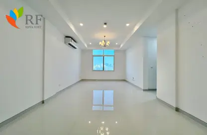 Apartment - 2 Bedrooms - 3 Bathrooms for rent in Riffa - Southern Governorate