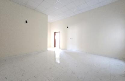 Apartment - 2 Bedrooms - 2 Bathrooms for rent in Manama Downtown - Manama - Capital Governorate