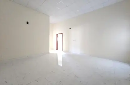 Apartment - 2 Bedrooms - 2 Bathrooms for rent in Manama Downtown - Manama - Capital Governorate