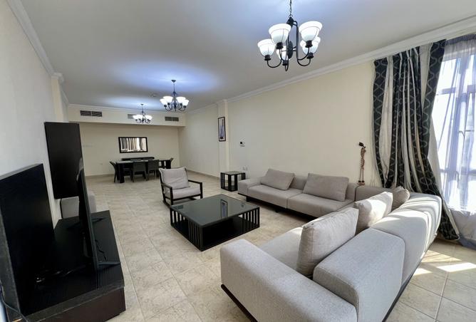 987593 - Property Main Image