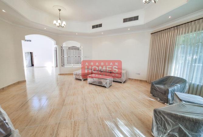 955196 - Property Image 3