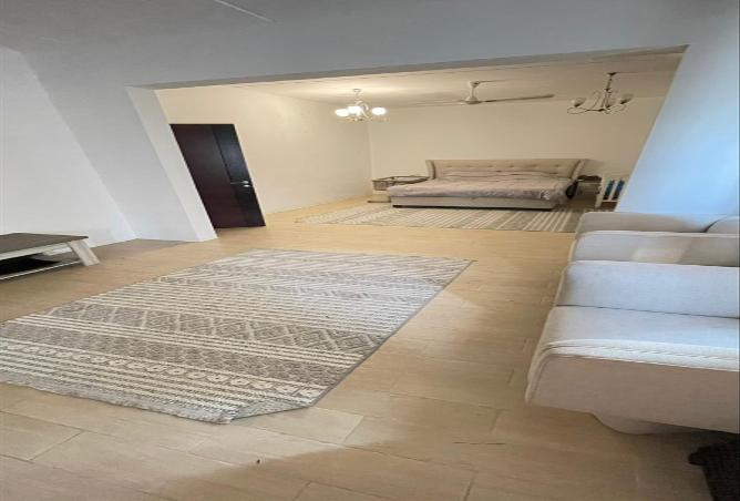 954603 - Property Image 2
