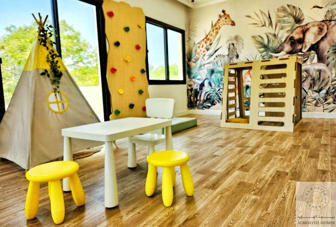 983785 - Property Image 3