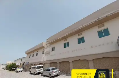 عمارة بالكامل - استوديو - 3 حمامات للبيع في سترة - المحافظة الوسطى
