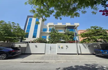 Villa - 7+ Bedrooms - 7+ Bathrooms for sale in Sanad - Central Governorate