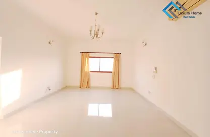 Apartment - 2 Bedrooms - 2 Bathrooms for rent in Busaiteen - Muharraq Governorate