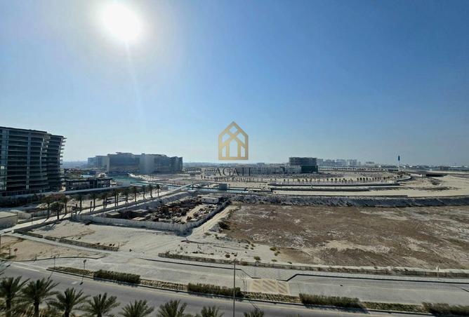 982139 - Property Image 3