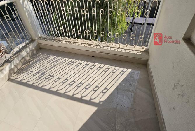 976089 - Property Image 2