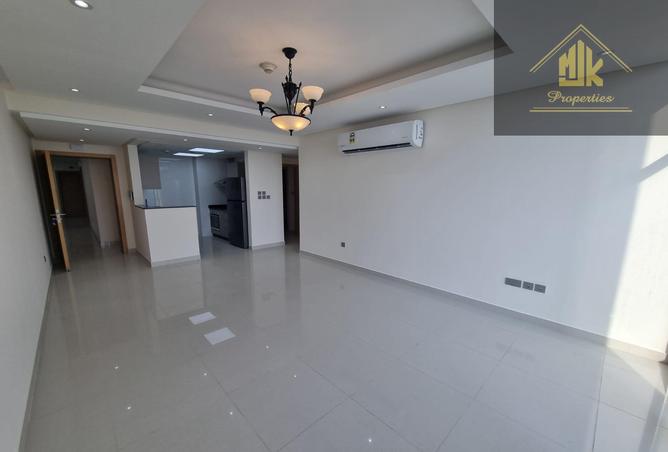 956095 - Property Image 2