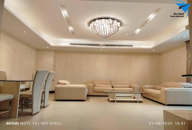 958066 - Property Image 3