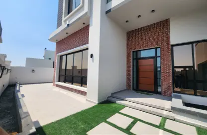 Villa - 5 Bedrooms - 7 Bathrooms for sale in Saraya 2 - Bu Quwah - Northern Governorate