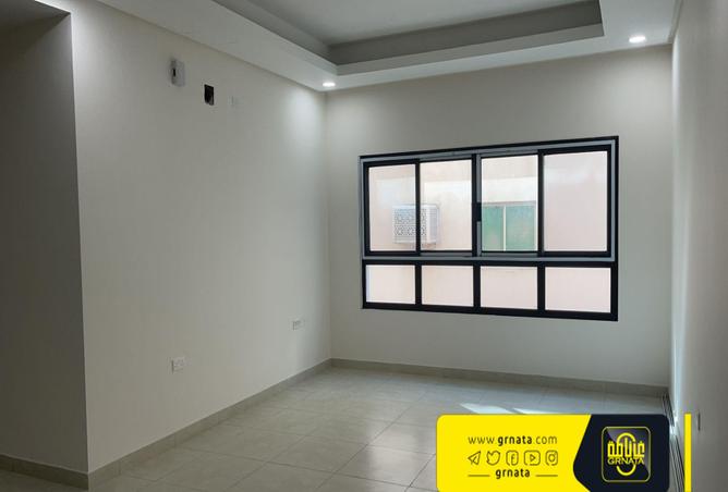 745323 - Property Image 2