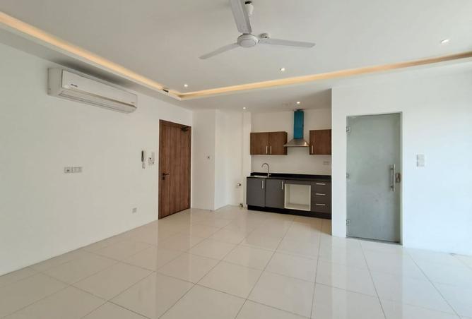 992493 - Property Image 3