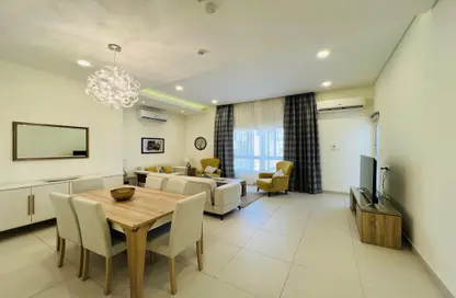 Apartment - 3 Bedrooms - 3 Bathrooms for rent in Al Juffair - Capital Governorate