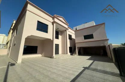 Outdoor Building image for: Villa - 4 Bedrooms - 6 Bathrooms for sale in Tubli - Central Governorate, Image 1