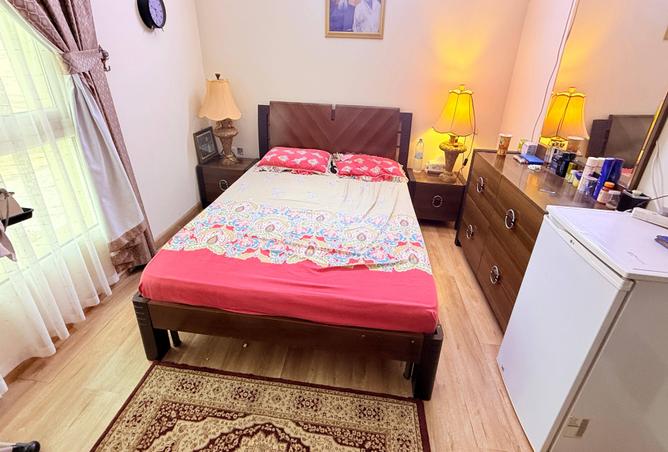 983004 - Property Image 2