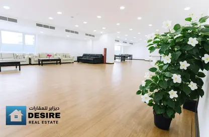 Apartment - 1 Bedroom - 2 Bathrooms for rent in Al Juffair - Capital Governorate