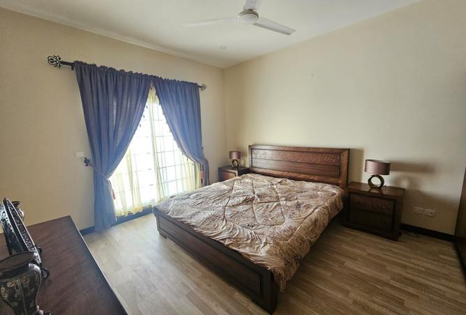 984601 - Property Image 2