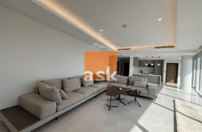 Living Room image for: Apartment - 3 Bedrooms - 4 Bathrooms for rent in Canal View - Dilmunia Island - Muharraq Governorate, Image 1