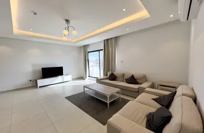 Apartment - 2 Bedrooms - 3 Bathrooms for rent in Janabiya - Northern Governorate