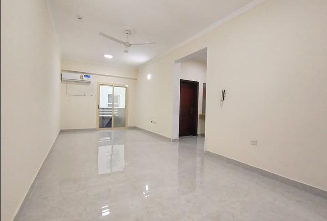 957387 - Property Image 2