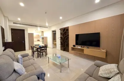 Apartment - 2 Bedrooms - 2 Bathrooms for rent in Al Juffair - Capital Governorate