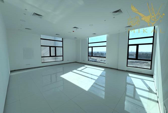 989701 - Property Main Image