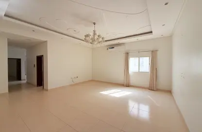 شقة - 3 غرف نوم - 3 حمامات للايجار في البسيتين - المحرق