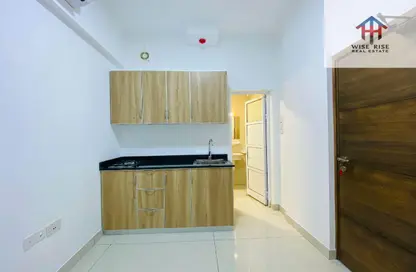 Apartment - Studio - 1 Bathroom for rent in Hoora - Capital Governorate