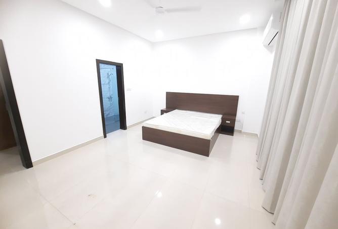 965615 - Property Image 3