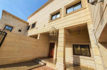 Villa - 3 Bedrooms - 3 Bathrooms for rent in Busaiteen - Muharraq Governorate