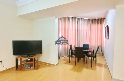 Dining Room image for: Apartment - 1 Bedroom - 1 Bathroom for rent in Exhibition Road - Hoora - Capital Governorate, Image 1