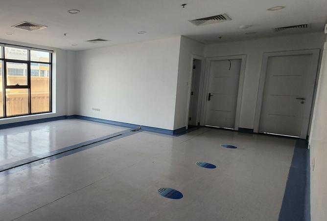 953042 - Property Image 2