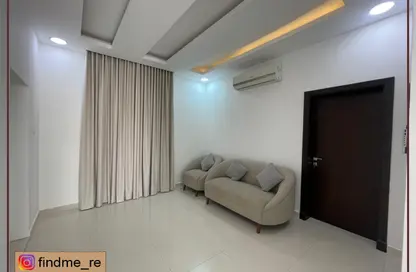 Apartment - 3 Bedrooms - 4 Bathrooms for rent in Tubli - Central Governorate