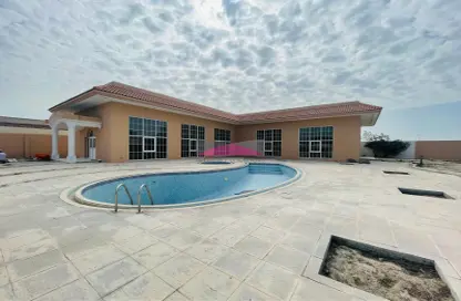 Pool image for: Villa - 3 Bedrooms - 6 Bathrooms for rent in Hamala - Northern Governorate, Image 1